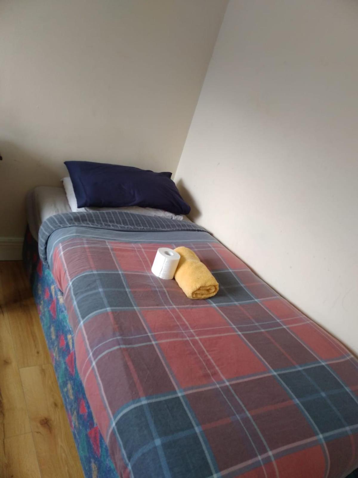 The Comfy Cottage Swords Extérieur photo