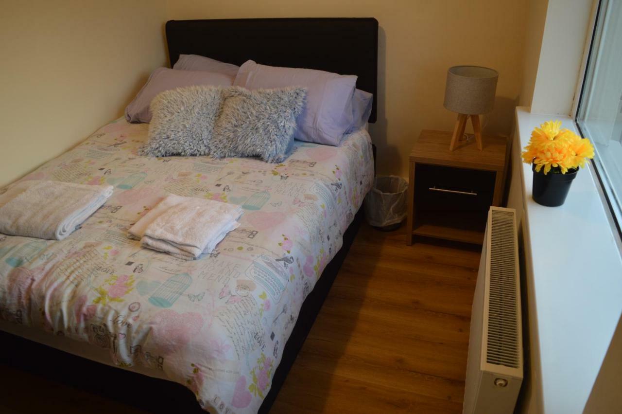 The Comfy Cottage Swords Extérieur photo