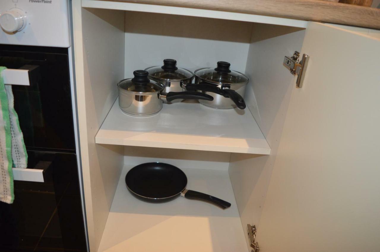 The Comfy Cottage Swords Extérieur photo